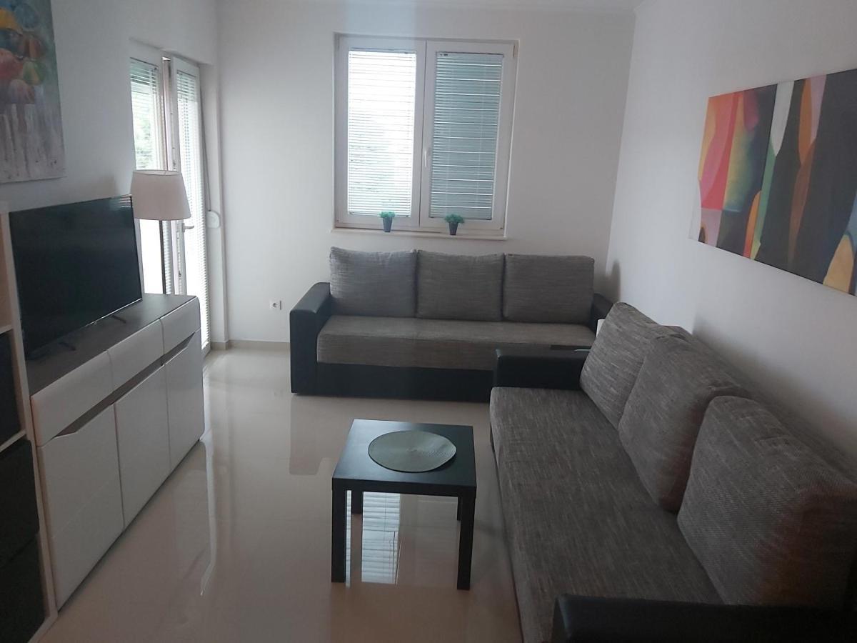Apartment Adrijana Novalja Εξωτερικό φωτογραφία